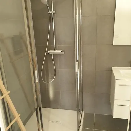 2 Pieces Dans Le Centre Historique De Vecchio Apartament